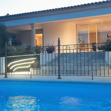 Villa Jasmin Regusse Bagian luar foto